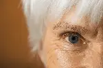 Причина гусячих лапок